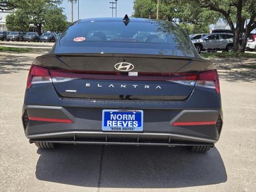 2025 Hyundai ELANTRA Sport