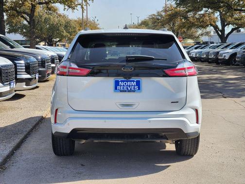 2022 Ford Edge SE