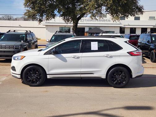 2022 Ford Edge SE