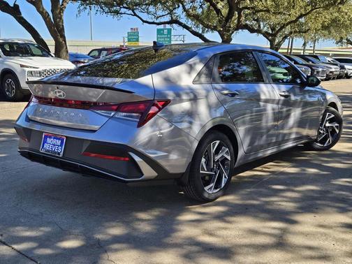 2025 Hyundai ELANTRA Sport