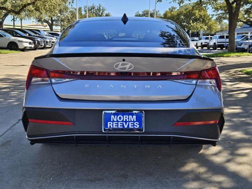 2025 Hyundai ELANTRA Sport