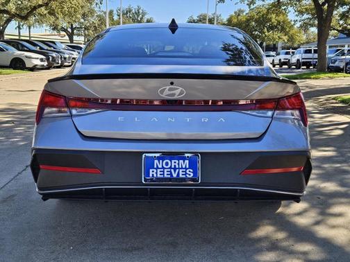 2025 Hyundai ELANTRA Sport