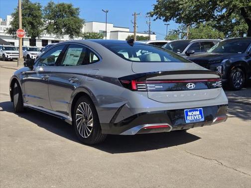 2025 Hyundai SONATA Hybrid Limited