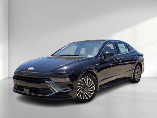 2025 Hyundai SONATA Hybrid SE