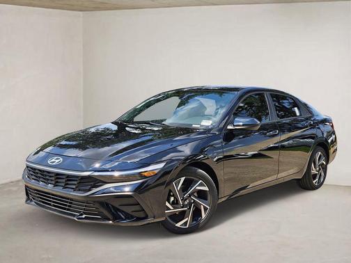 2025 Hyundai ELANTRA HEV SEL Sport