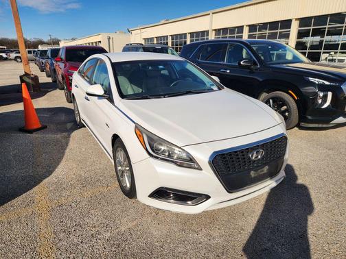 2016 Hyundai SONATA Hybrid SE