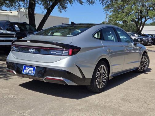 2025 Hyundai SONATA Hybrid Limited