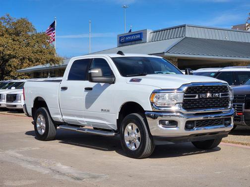 2024 RAM 2500 Big Horn Crew Cab 4x4 6'4' Box