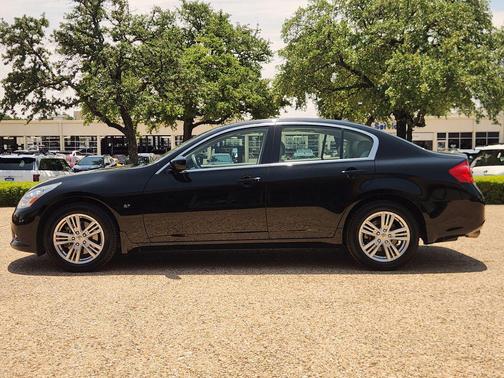 Black Obsidian 2015 INFINITI Q40 Base