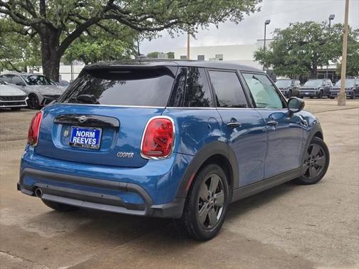 2022 MINI Hardtop Cooper