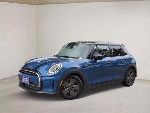 2022 MINI Hardtop Cooper