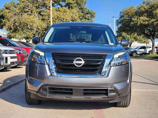 2022 Nissan Pathfinder S 4WD