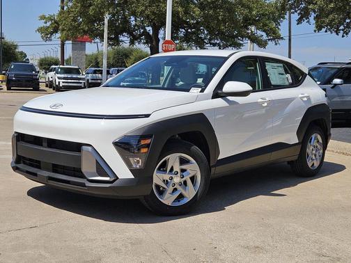 2026 Hyundai KONA SE