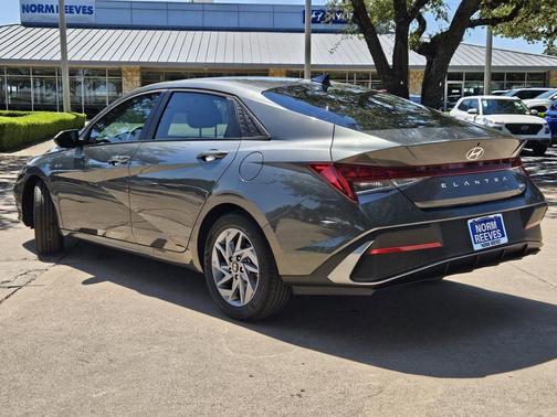 2025 Hyundai ELANTRA HEV Blue