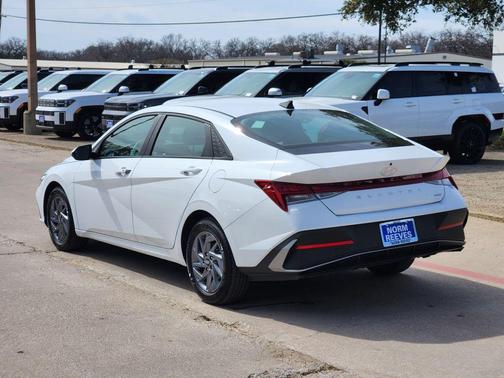 2025 Hyundai ELANTRA HEV Blue