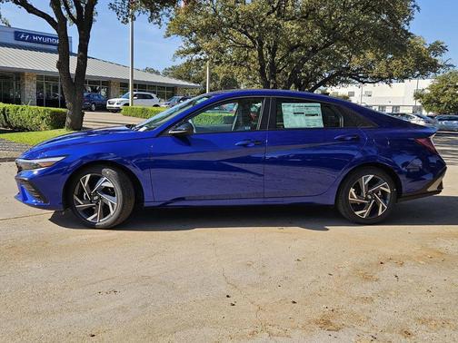 2025 Hyundai ELANTRA Sport