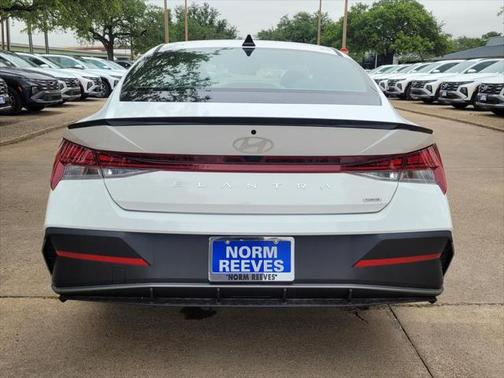 2025 Hyundai ELANTRA Sport