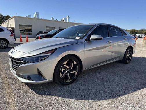 2021 Hyundai ELANTRA Limited