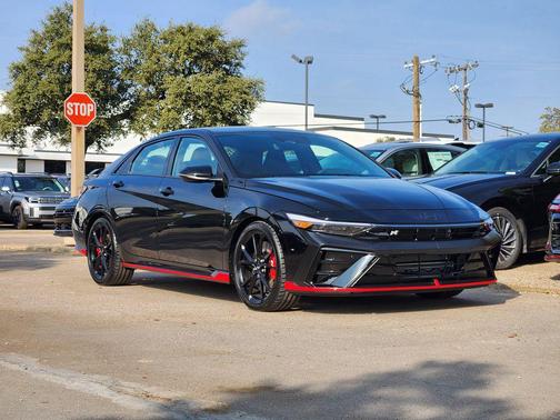 2025 Hyundai ELANTRA N Base