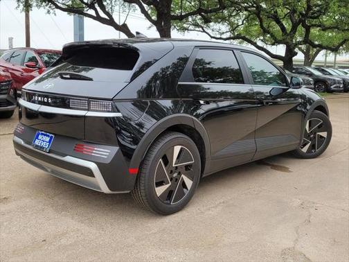 2025 Hyundai IONIQ 5 SE