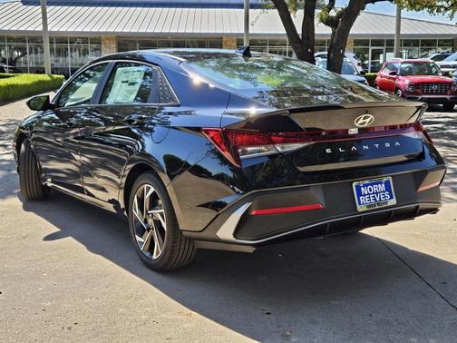 2025 Hyundai ELANTRA Sport