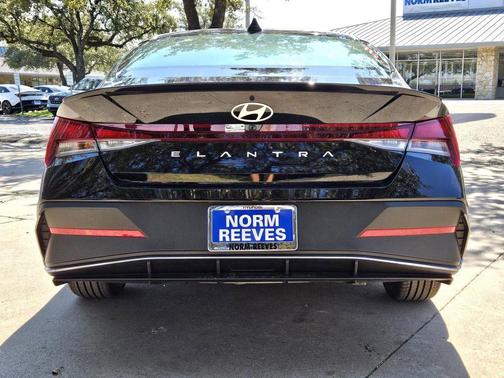 2025 Hyundai ELANTRA Sport