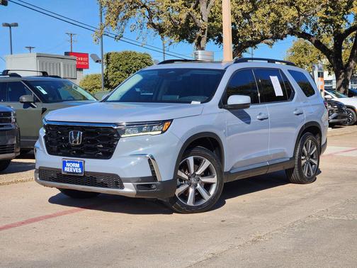2024 Honda Pilot Touring 8-Passenger