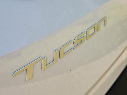 Creamy White Pearl 2026 Hyundai TUCSON Hybrid Limited