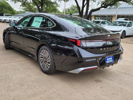 2025 Hyundai SONATA Hybrid Limited
