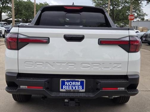 2025 Hyundai SANTA CRUZ SEL Activity