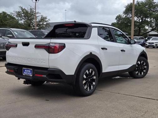 2025 Hyundai SANTA CRUZ SEL Activity