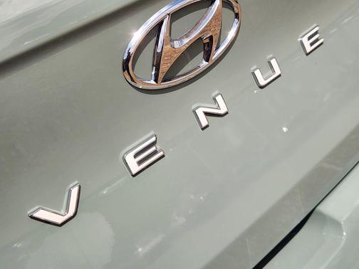 Mirage Green 2026 Hyundai VENUE SE
