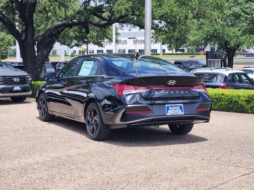 Abyss Black 2026 Hyundai ELANTRA Sport