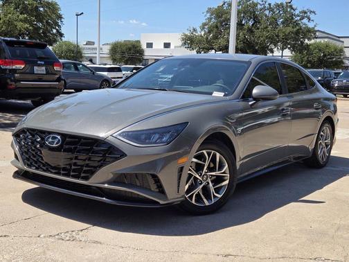 2022 Hyundai SONATA SEL