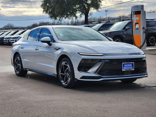 2026 Hyundai SONATA SEL