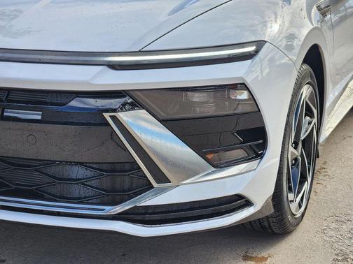 2026 Hyundai SONATA SEL