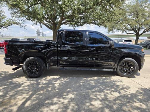 2022 Chevrolet Silverado 1500 Custom