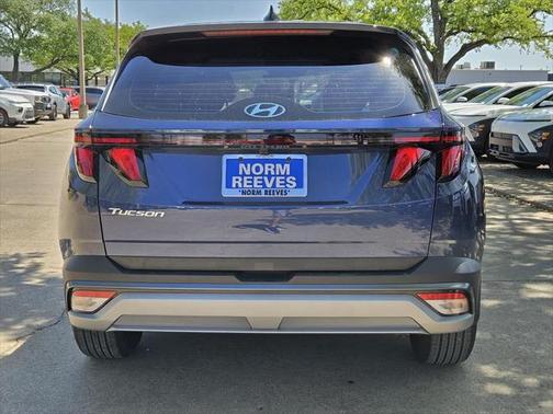 2025 Hyundai TUCSON SE