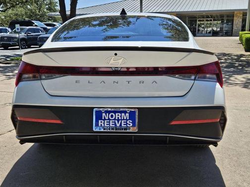 2025 Hyundai ELANTRA Sport