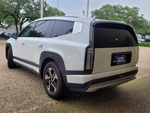 2026 Hyundai IONIQ 9 SE