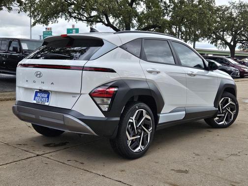 2026 Hyundai KONA SEL Premium