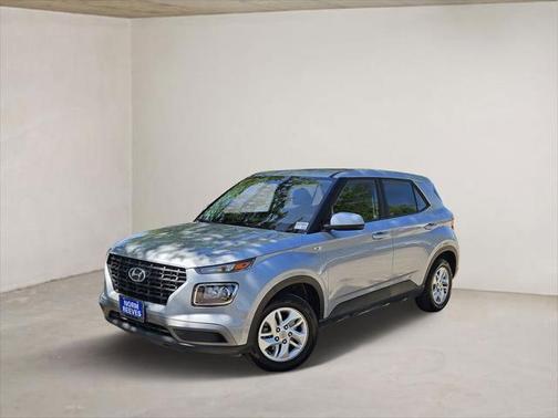 2020 Hyundai VENUE SE