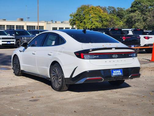 2026 Hyundai SONATA Hybrid SE