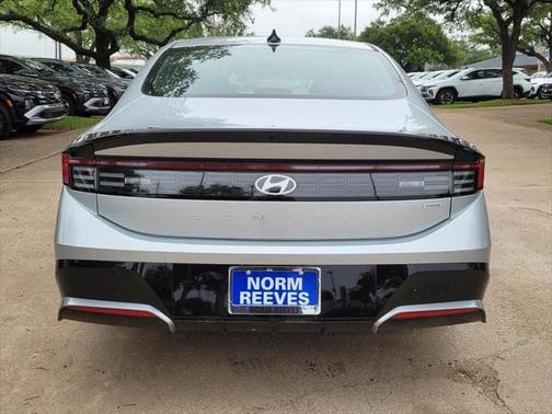 2025 Hyundai SONATA Hybrid SE