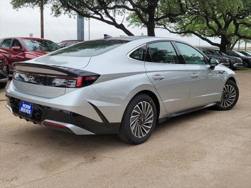 2025 Hyundai SONATA Hybrid SE