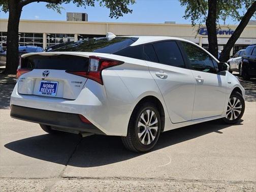 2022 Toyota Prius XLE