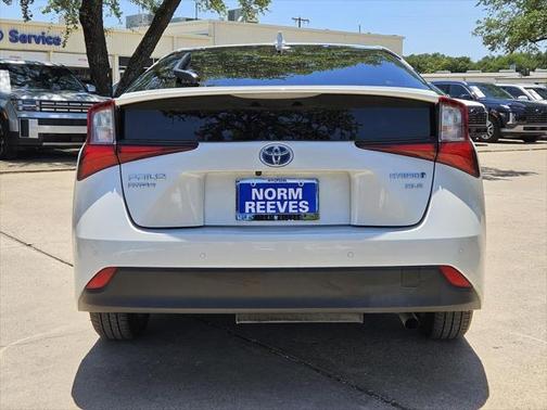 2022 Toyota Prius XLE