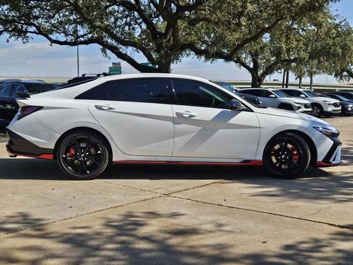2025 Hyundai ELANTRA N Base