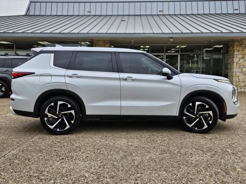 2023 Mitsubishi Outlander SE 2.5 2WD
