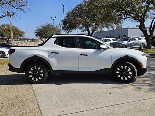 2025 Hyundai SANTA CRUZ SEL Activity